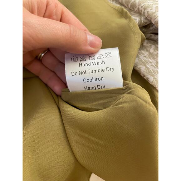 Kourt Calypso Smocked Puff Sheer Sleeve Dress - Picture 5 of 8